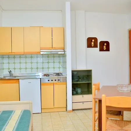 Appartamento Homely With Terrace In - Beahost *
